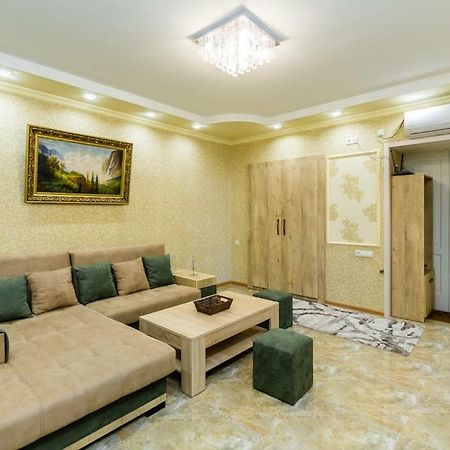 "Stella Artois"- Lägenhet Tbilisi Exteriör bild