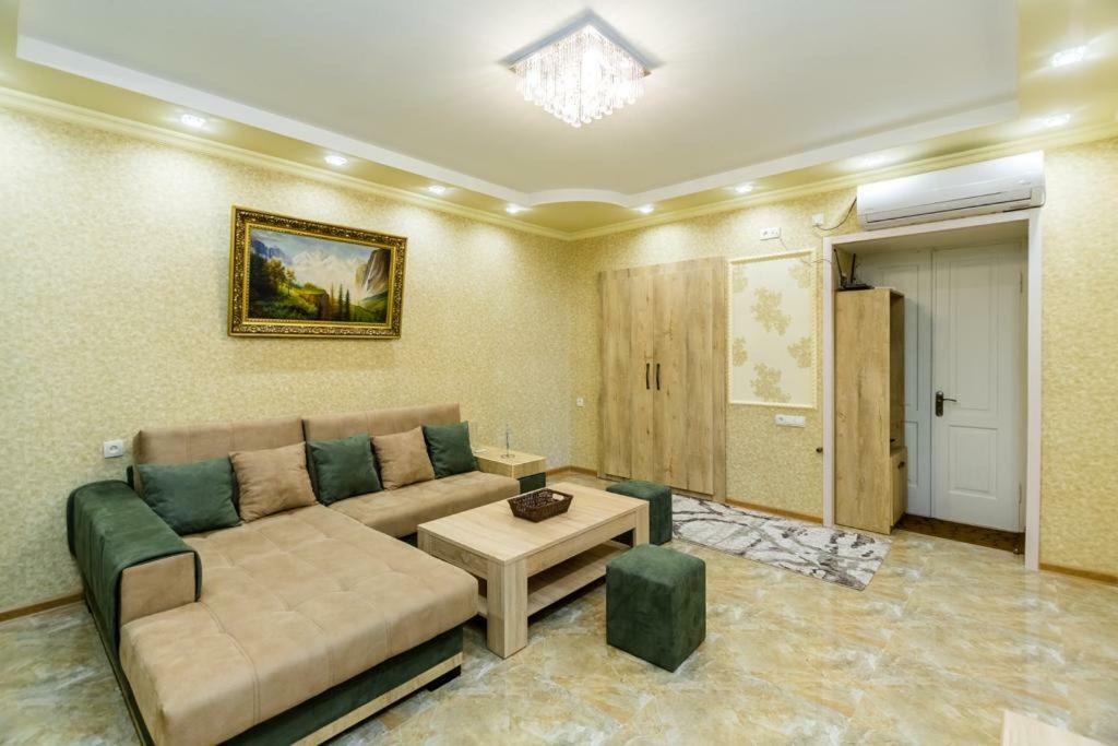 "Stella Artois"- Lägenhet Tbilisi Exteriör bild